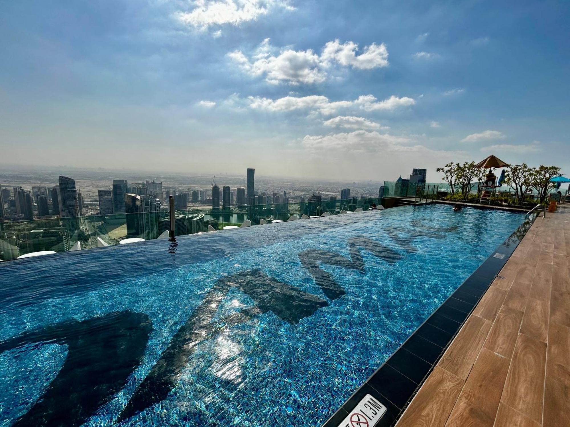 Апартаменти Burj Khalifa Views 2Br With Infinity Pool Downtown Дубай Екстер'єр фото